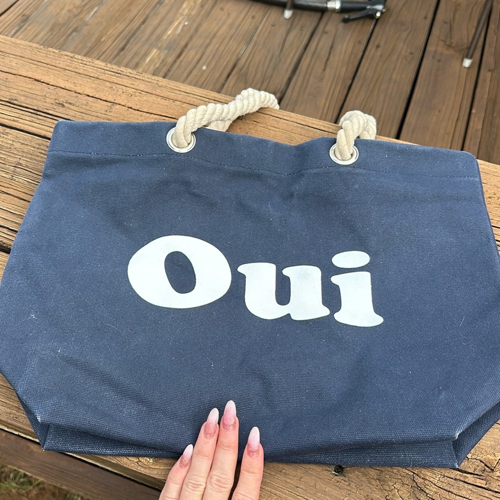L’ecole des femmes tote